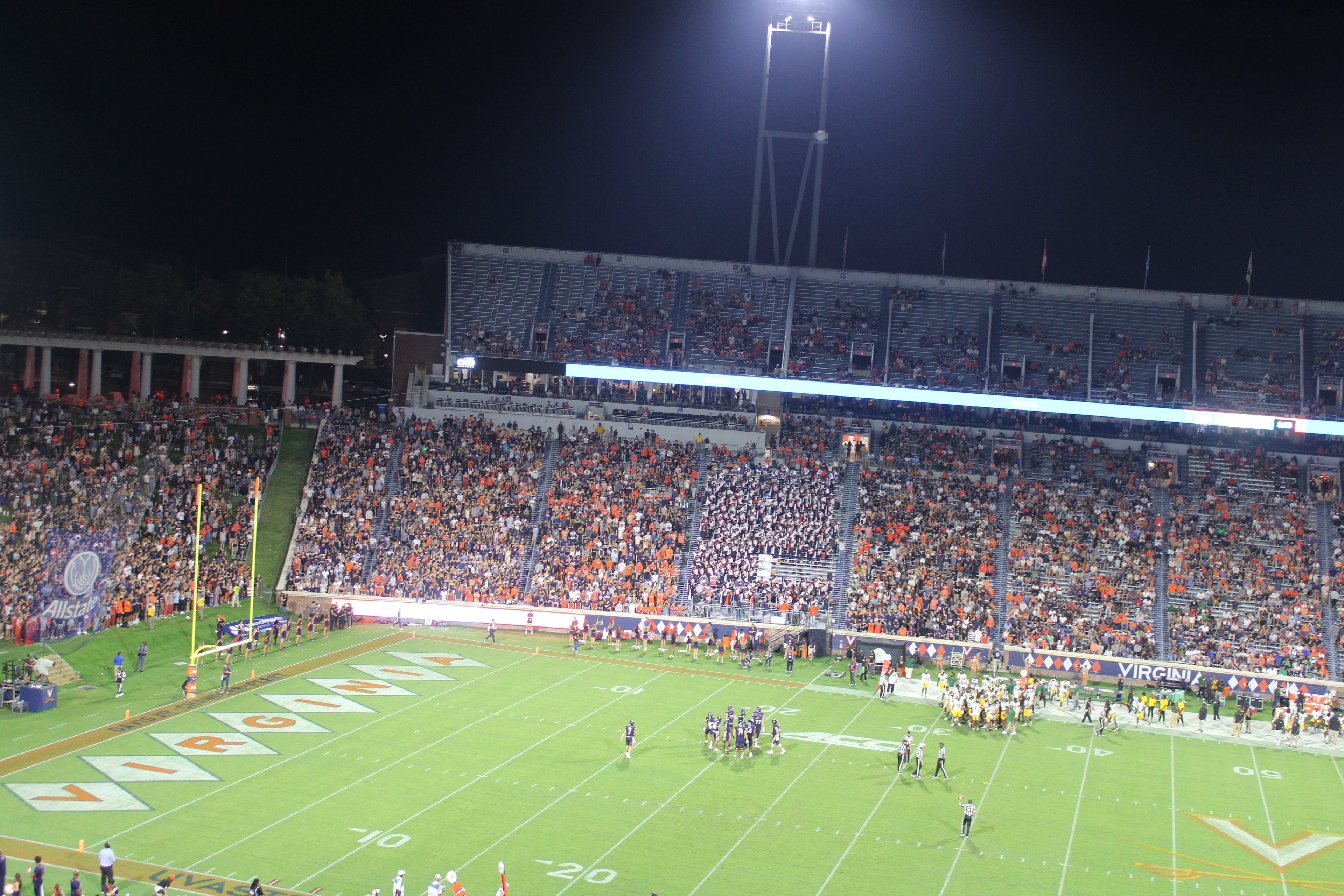 Fans at Virginia vs Norfolk State game day