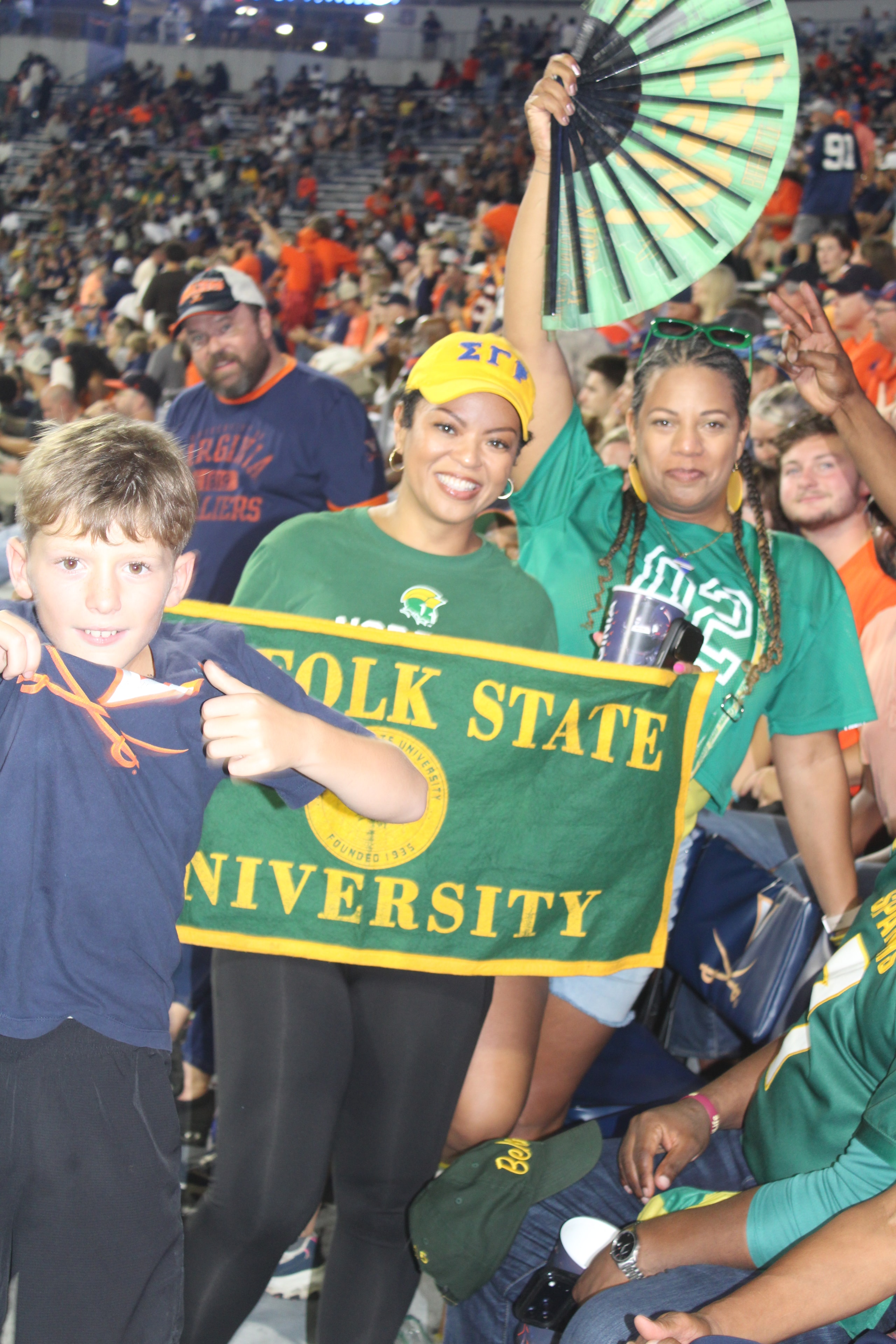Fans at Virginia vs Norfolk State game day